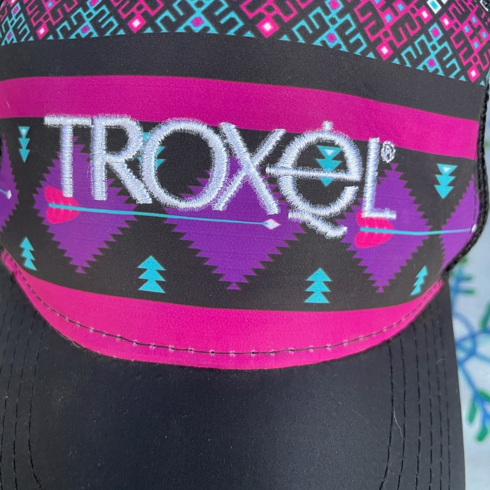 Troxel ball cap snap back. NWOT John Deere